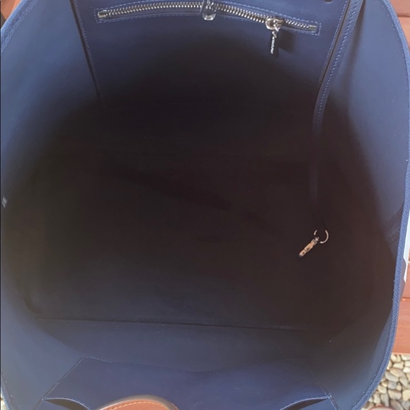 Michael Kors tote - Picture 4 of 6